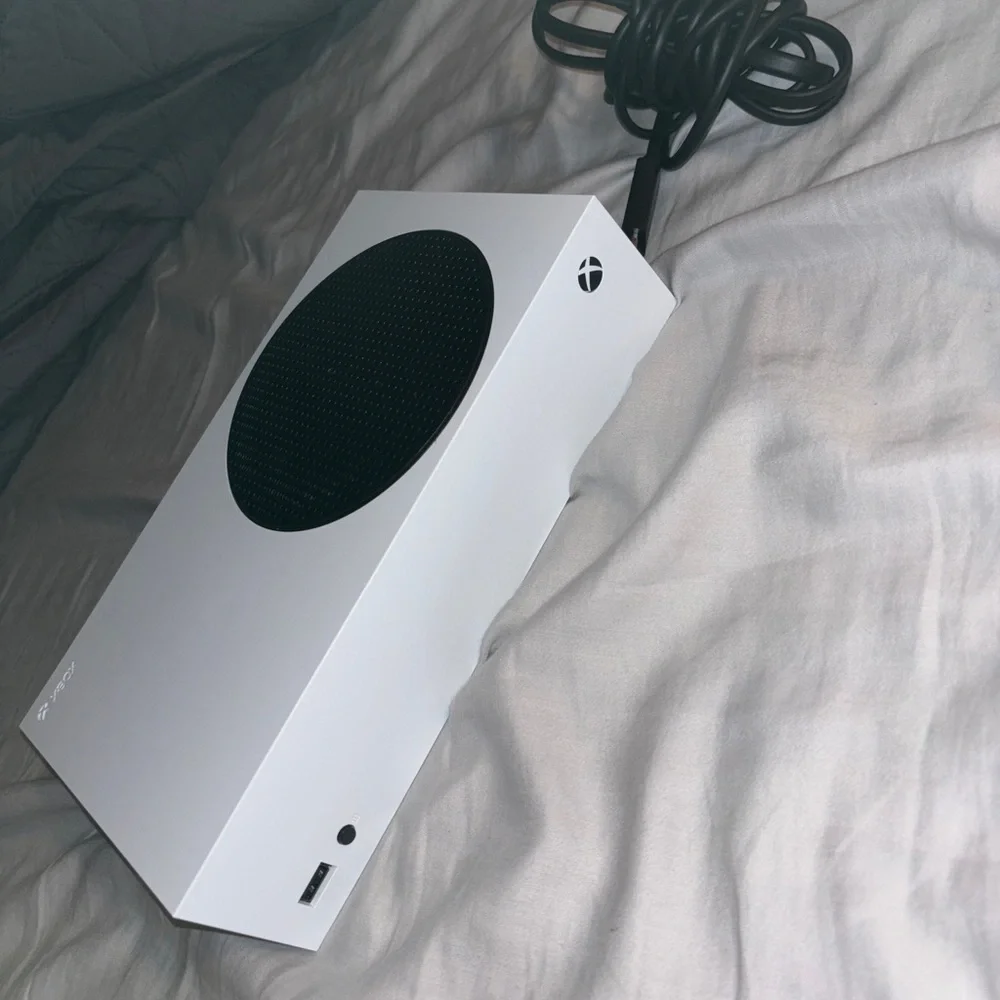 Xbox series s for sale 385$